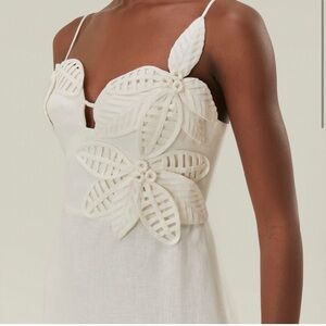 Chic Cream Floral Appliqué Dress